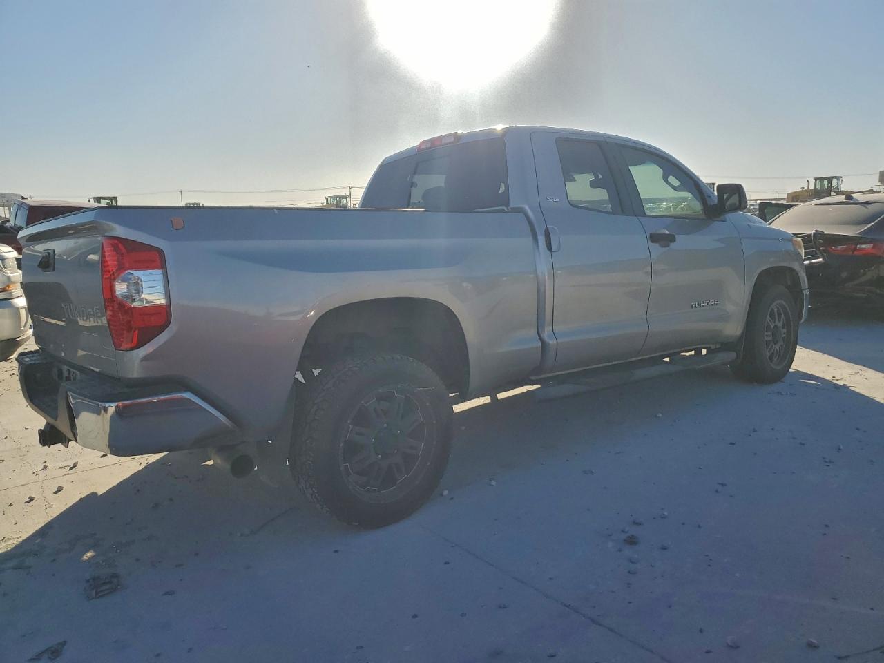 2014 TOYOTA TUNDRA DOUBLE CAB SR photo 3
