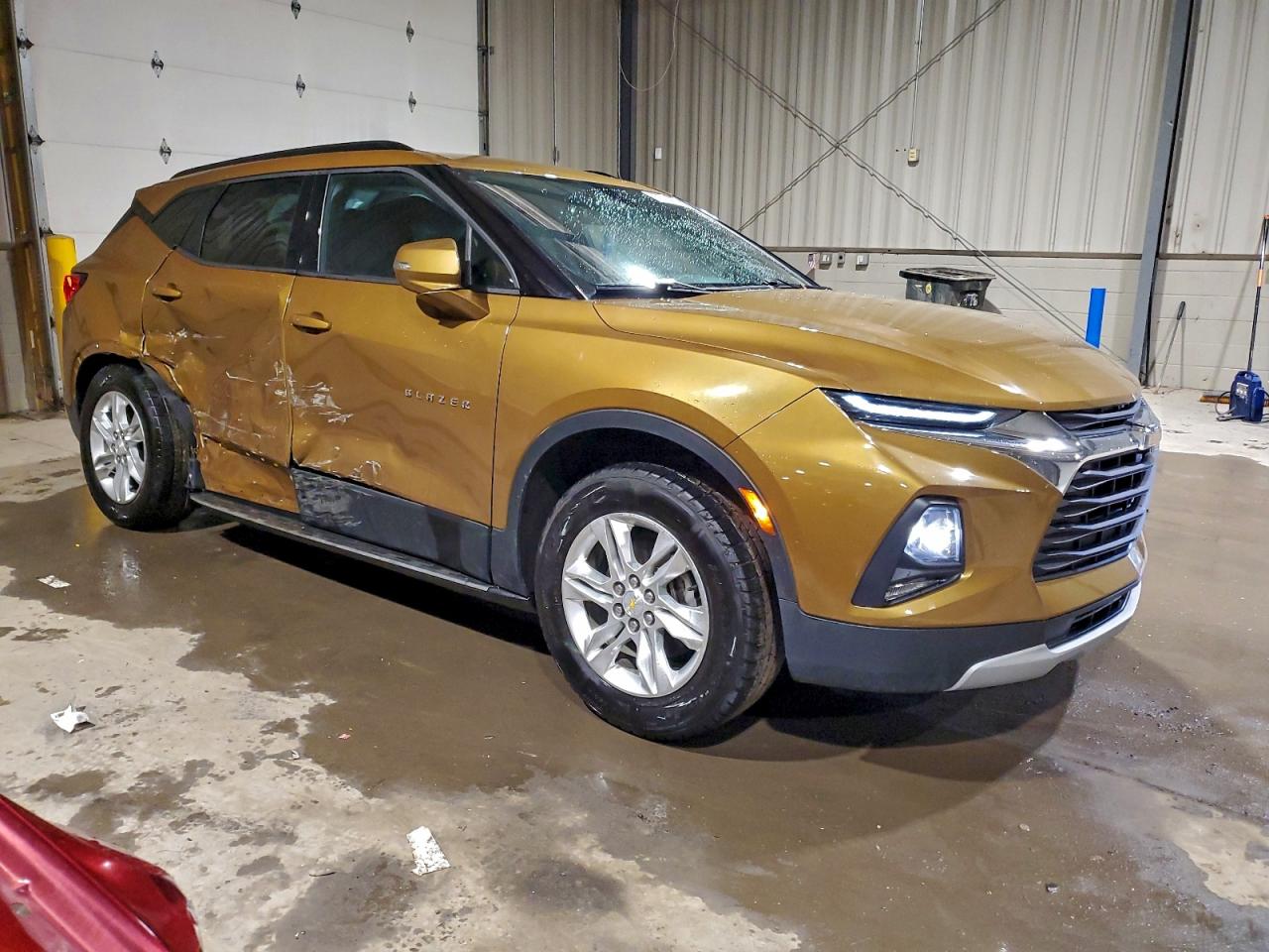 2020 CHEVROLET BLAZER 2LT photo 4