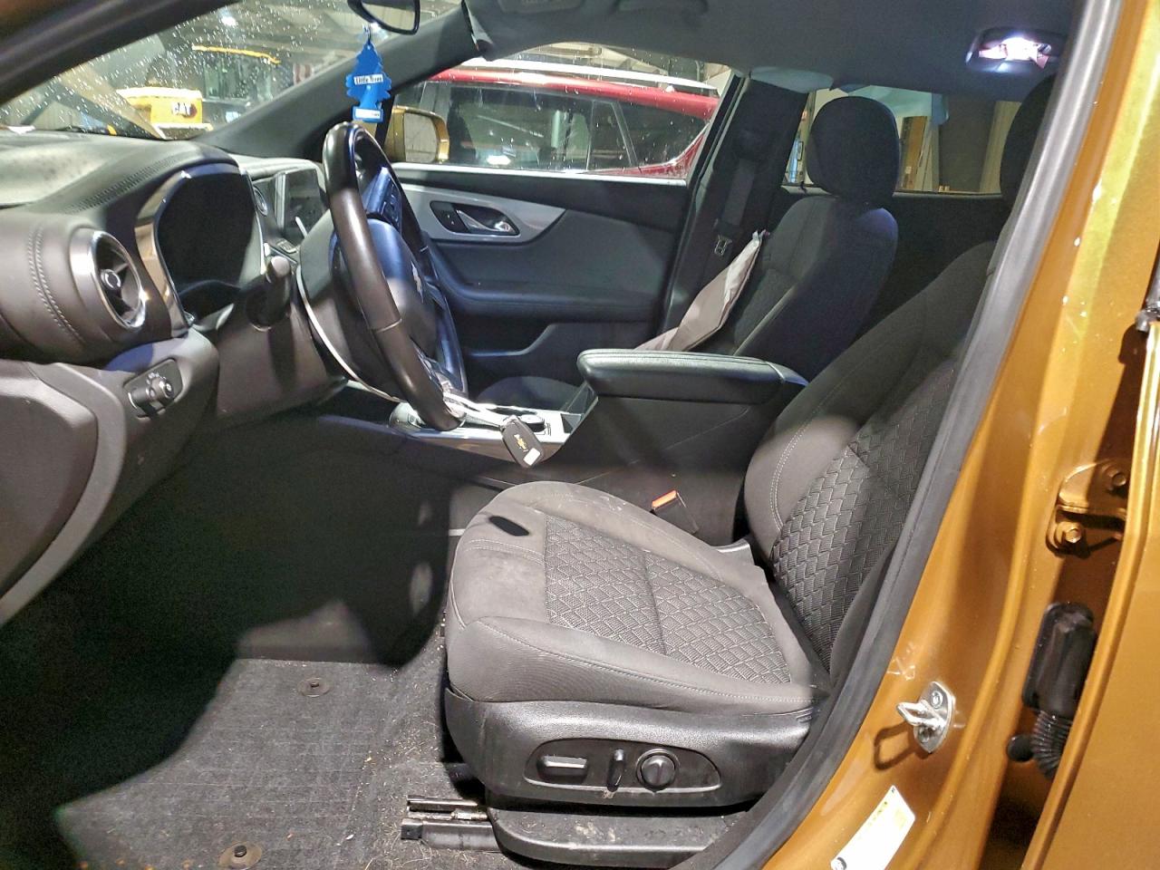 2020 CHEVROLET BLAZER 2LT photo 7
