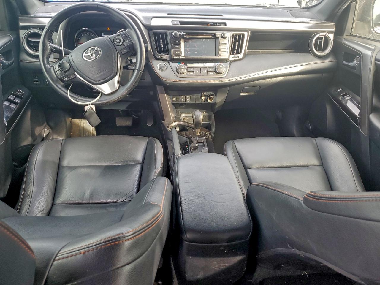 2018 TOYOTA RAV4 SE photo 8