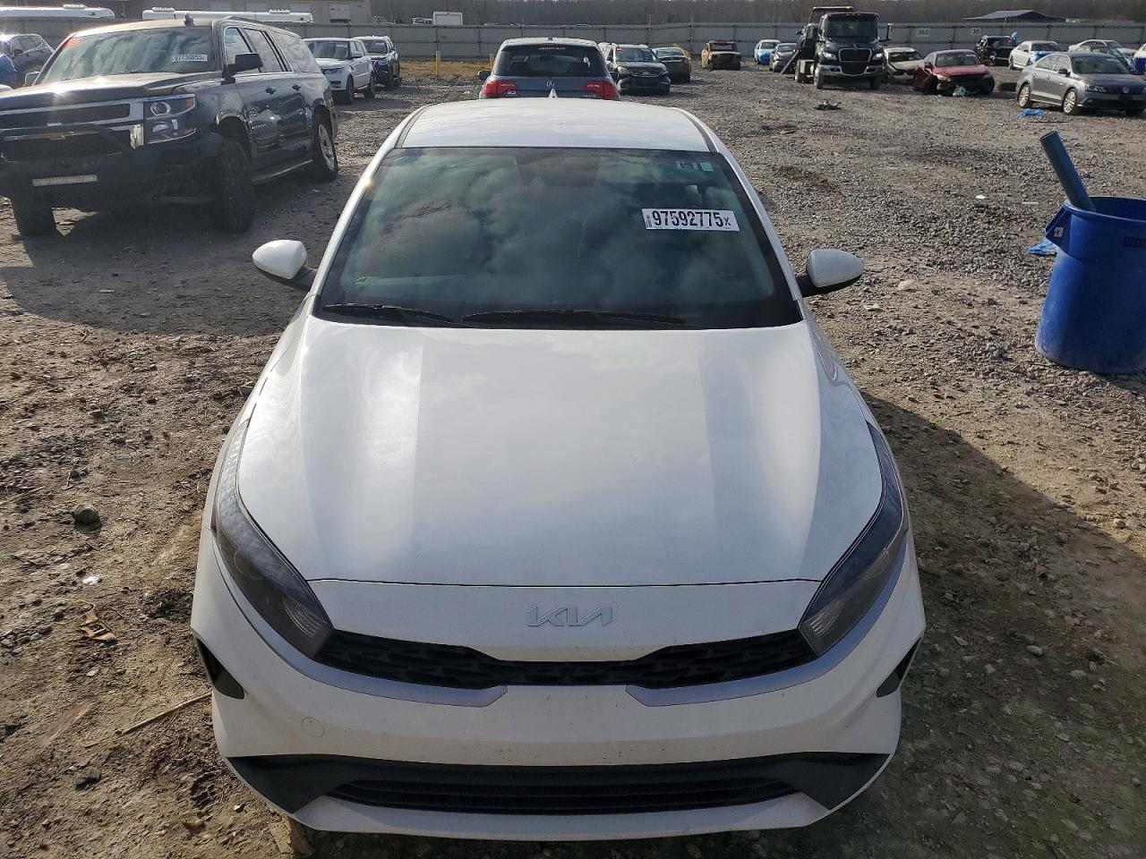 2024 KIA FORTE LX photo 5