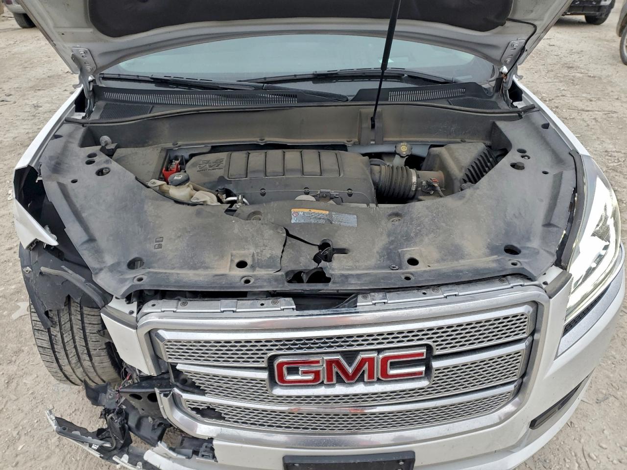 2016 GMC ACADIA DENALI photo 12