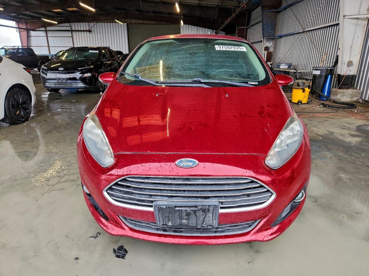 2015 FORD FIESTA SE photo 9