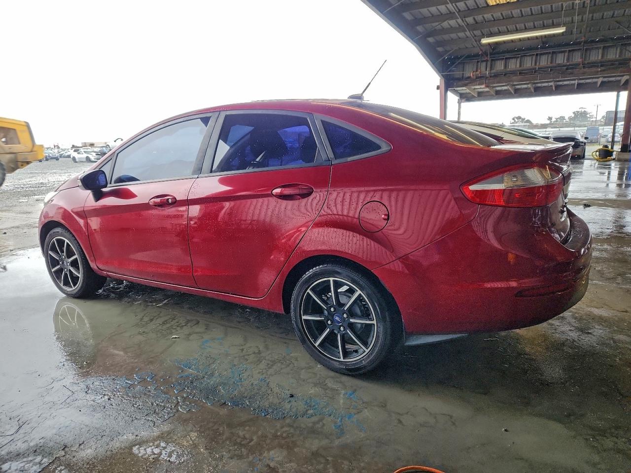 2015 FORD FIESTA SE photo 3