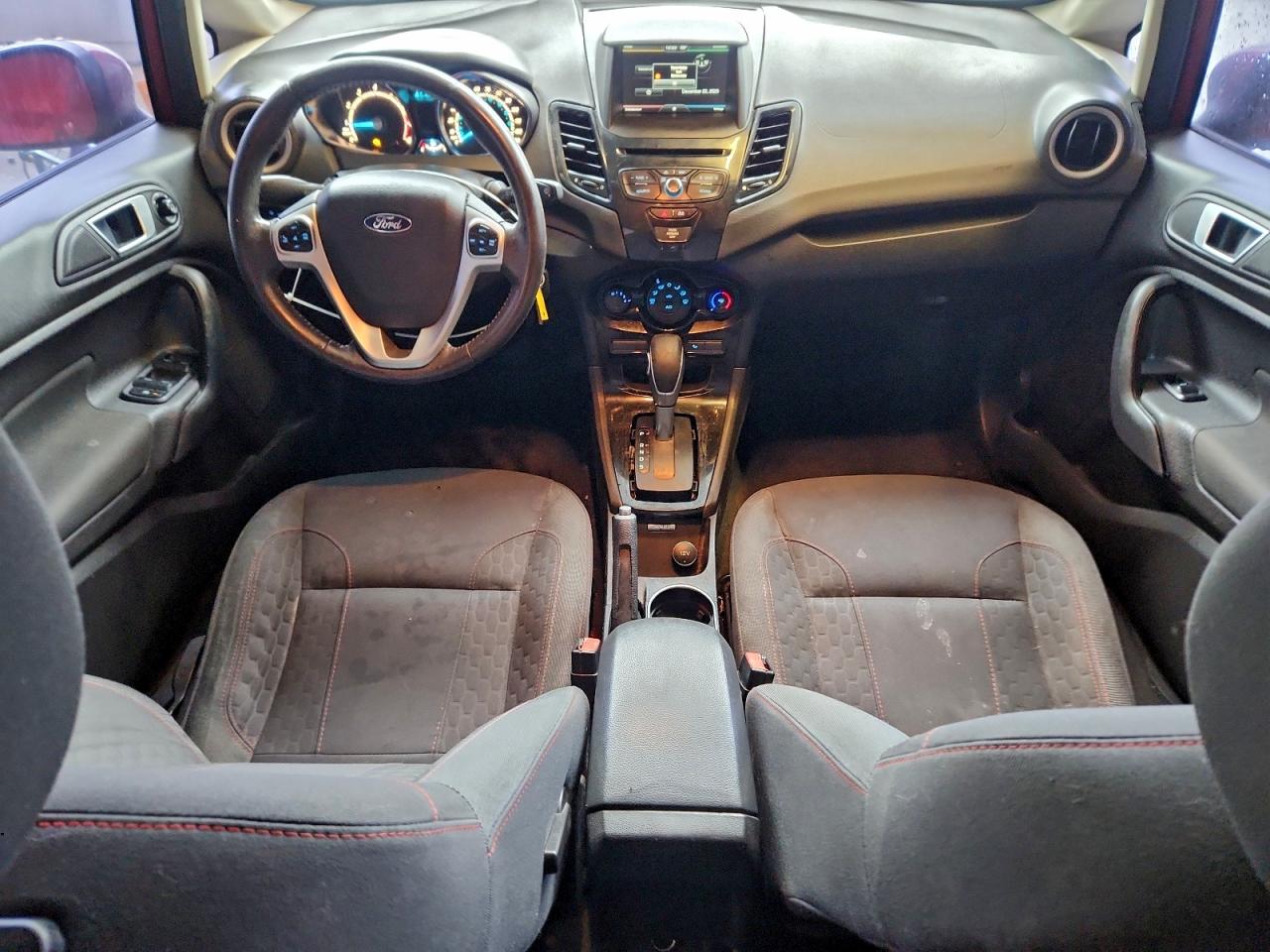 2015 FORD FIESTA SE photo 15