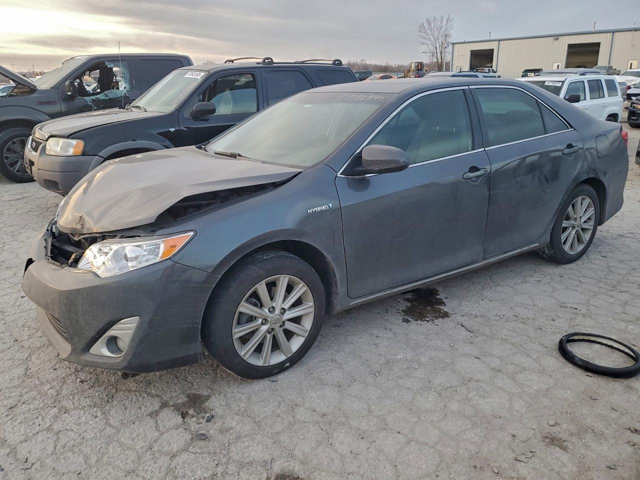 2012 TOYOTA CAMRY