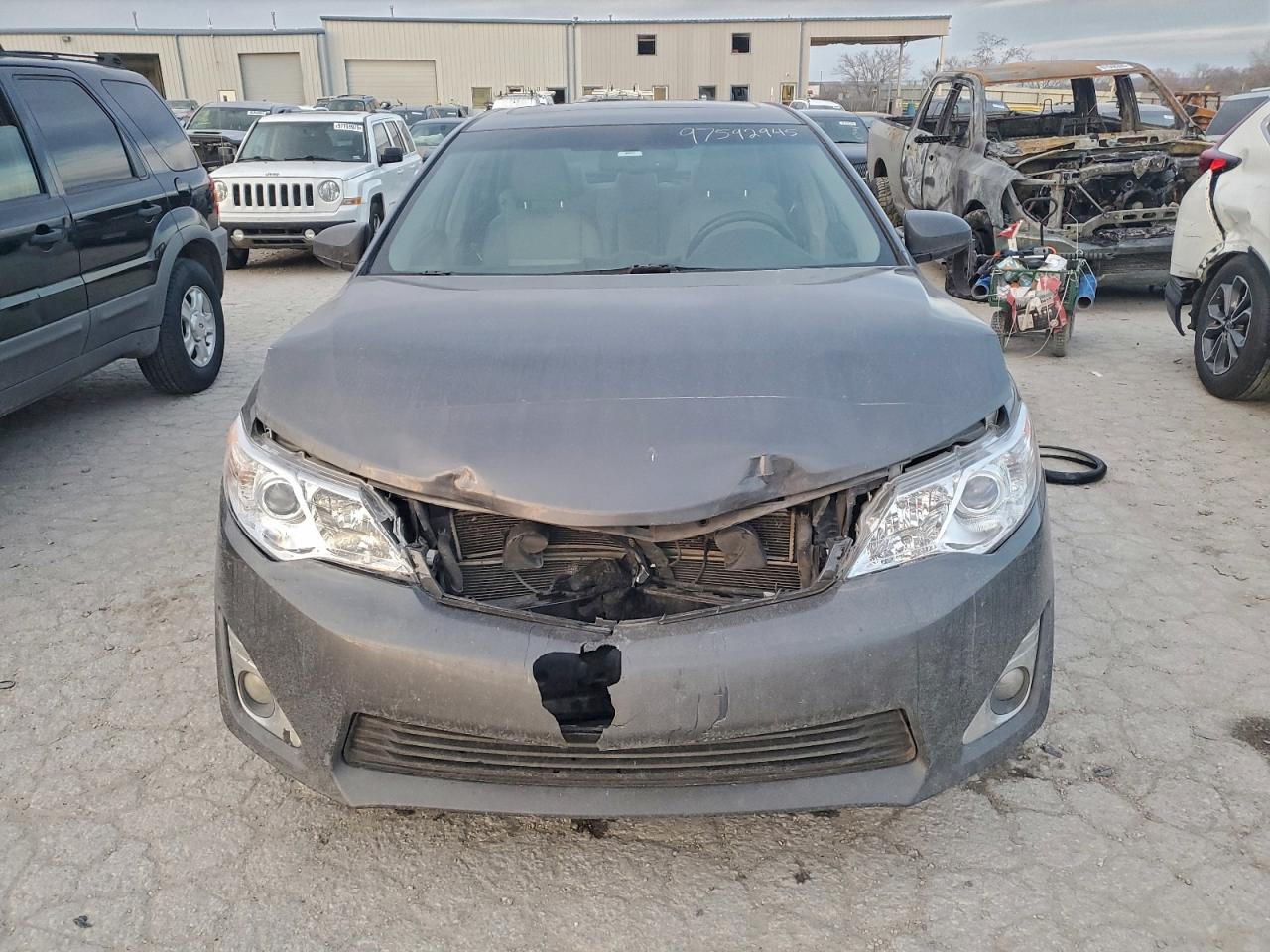 2012 TOYOTA CAMRY HYBRID photo 5