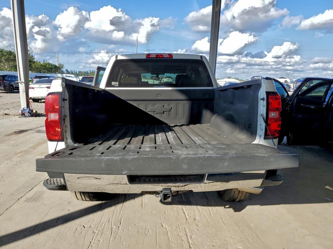 2016 CHEVROLET SILVERADO C1500 LT photo 6