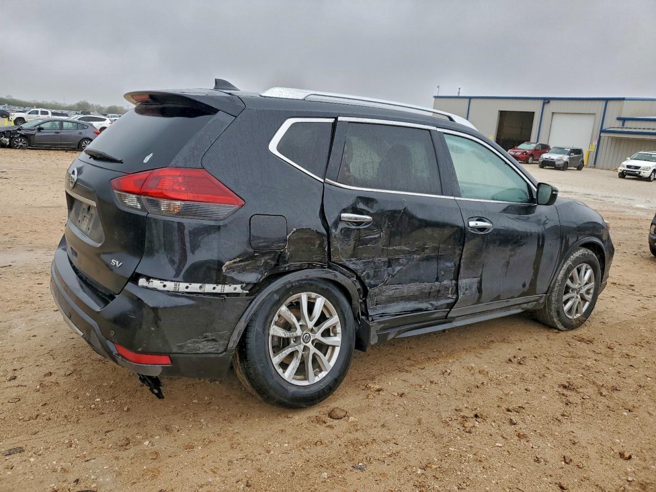 2019 NISSAN ROGUE S photo 3