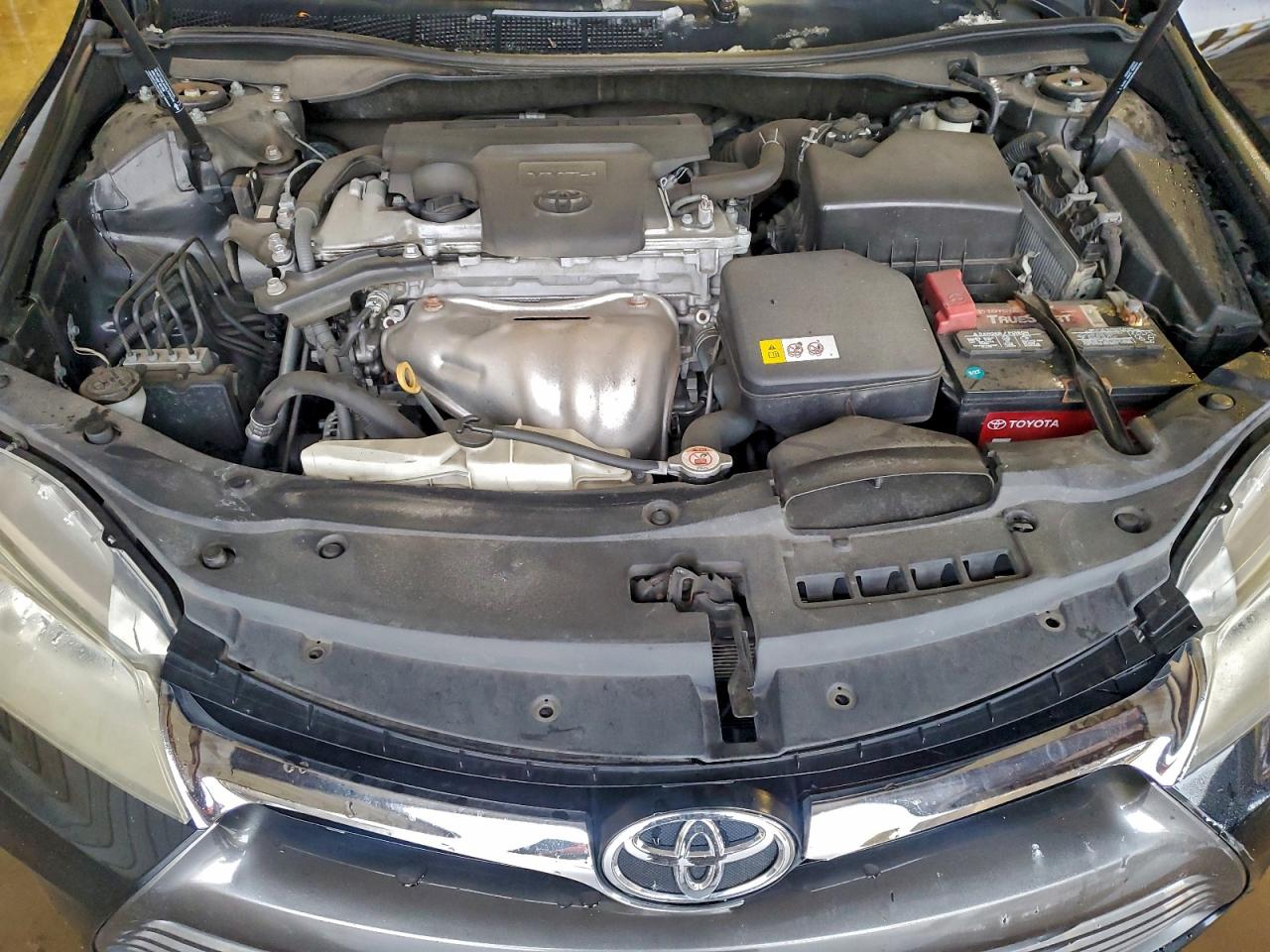 2017 TOYOTA CAMRY LE photo 11