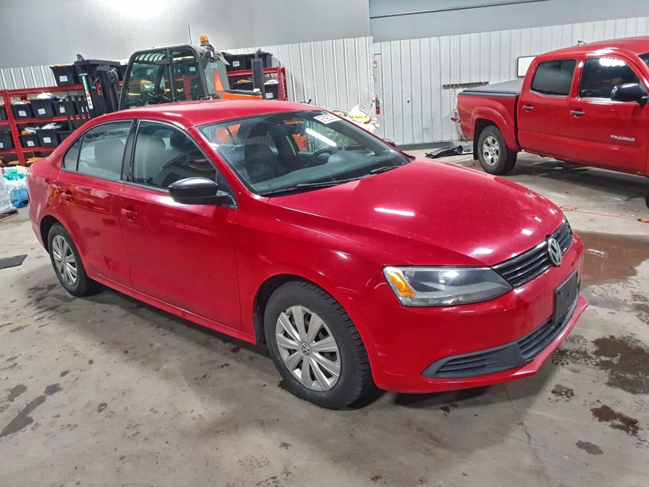 2013 VOLKSWAGEN JETTA BASE photo 4