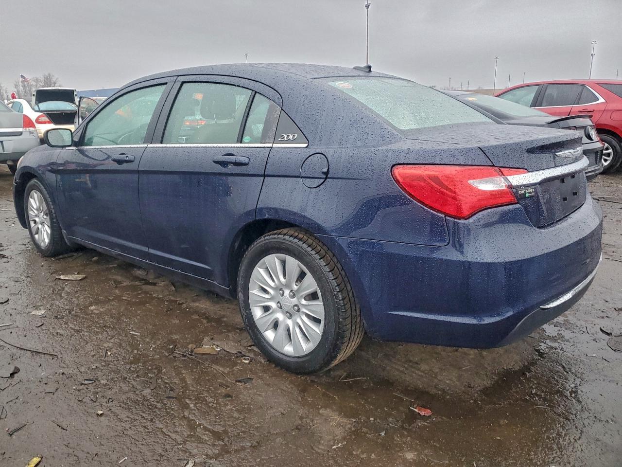 2013 CHRYSLER 200 LX photo 2