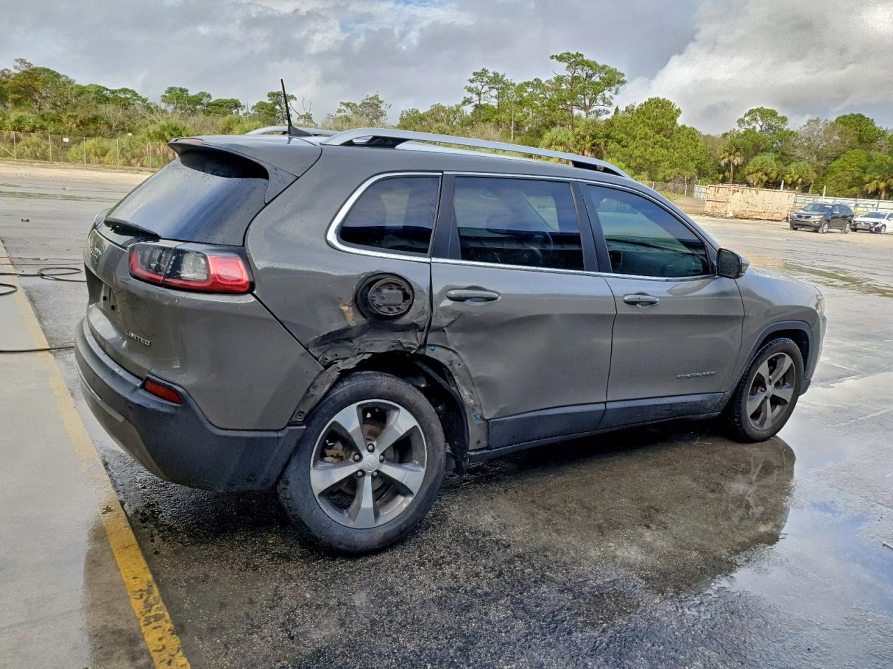 2019 JEEP CHEROKEE LIMITED photo 3