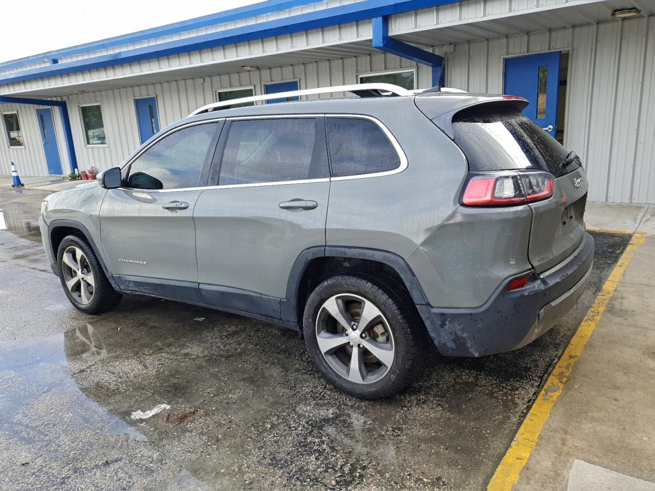 2019 JEEP CHEROKEE LIMITED photo 2