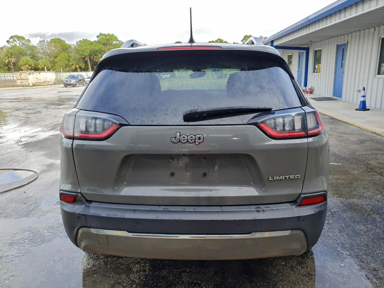 2019 JEEP CHEROKEE LIMITED photo 6
