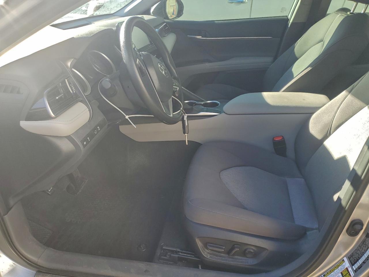 2024 TOYOTA CAMRY LE photo 7