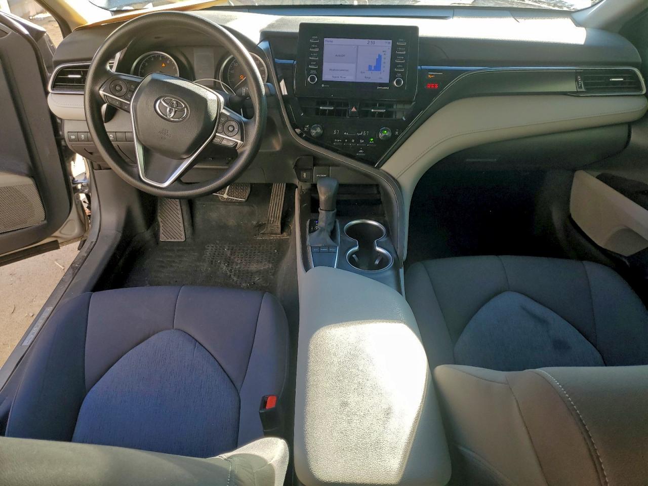 2024 TOYOTA CAMRY LE photo 8