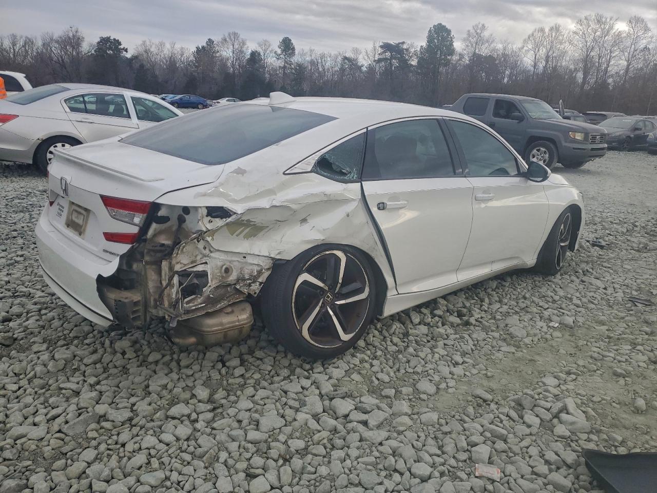 2018 HONDA ACCORD SPORT photo 5