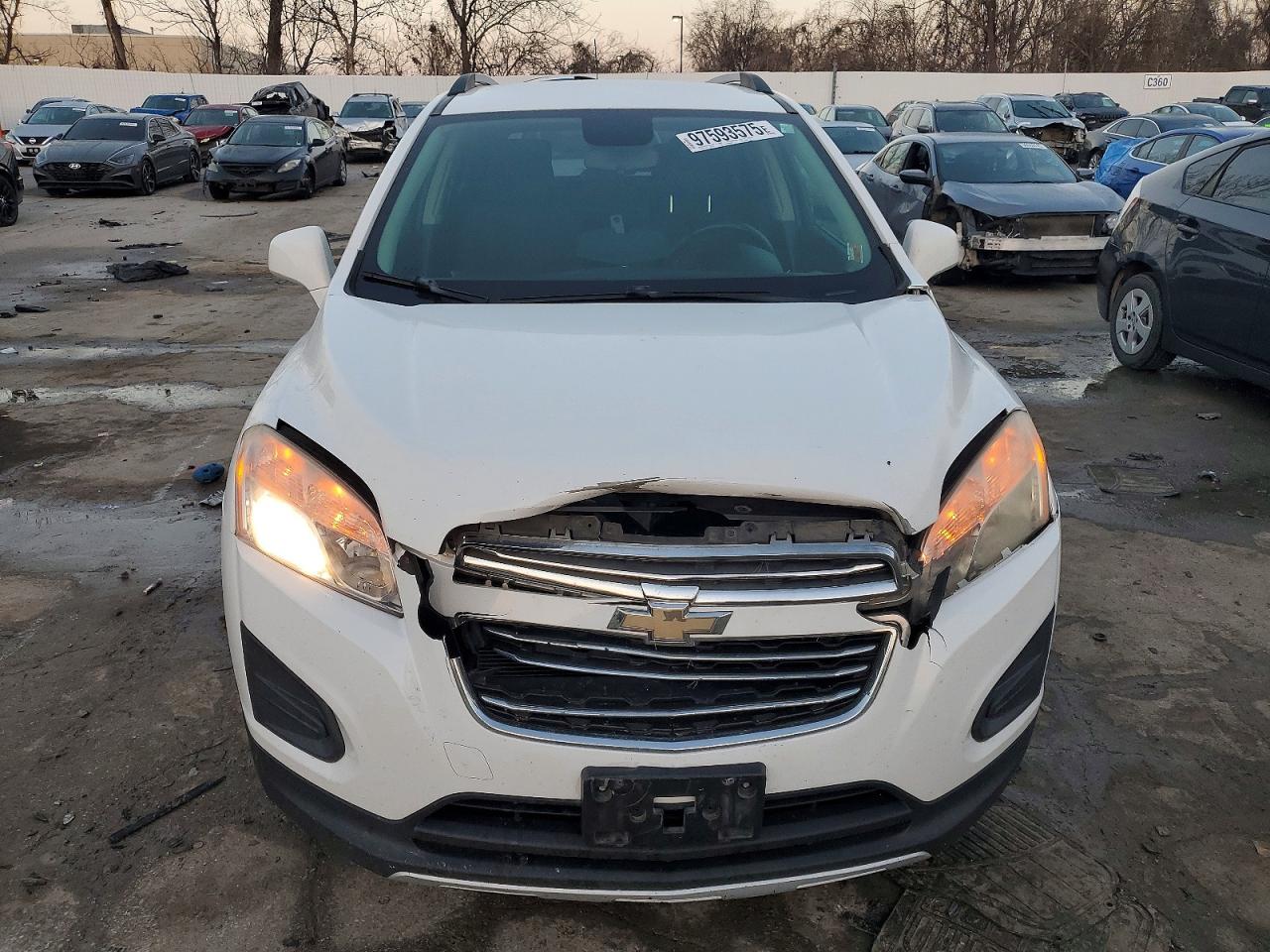 2015 CHEVROLET TRAX 1LT photo 9