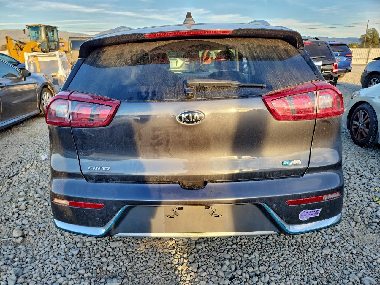 2018 KIA NIRO EX PREMIUM photo 6