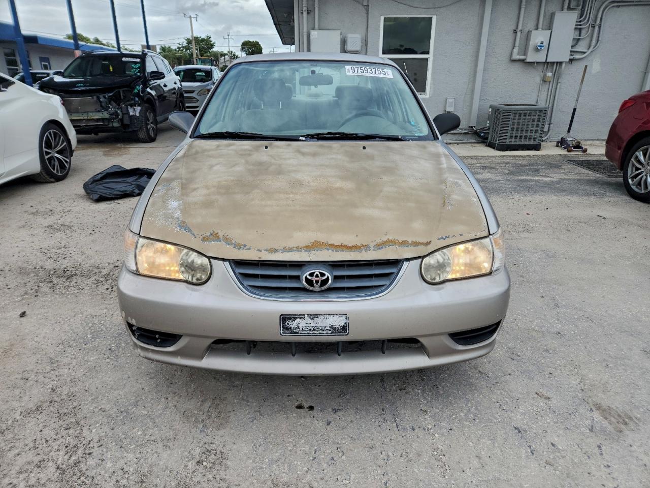 2001 TOYOTA COROLLA CE photo 5
