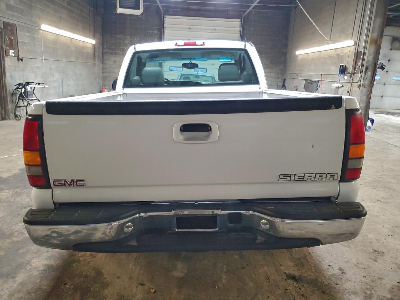 2007 GMC NEW SIERRA C1500 CLASSIC photo 6