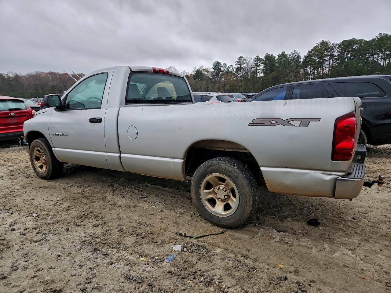 2007 DODGE RAM 1500 ST photo 2