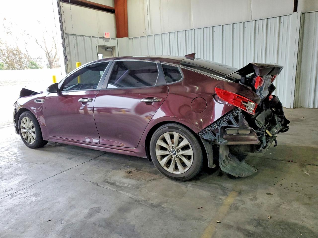 2018 KIA OPTIMA LX photo 4
