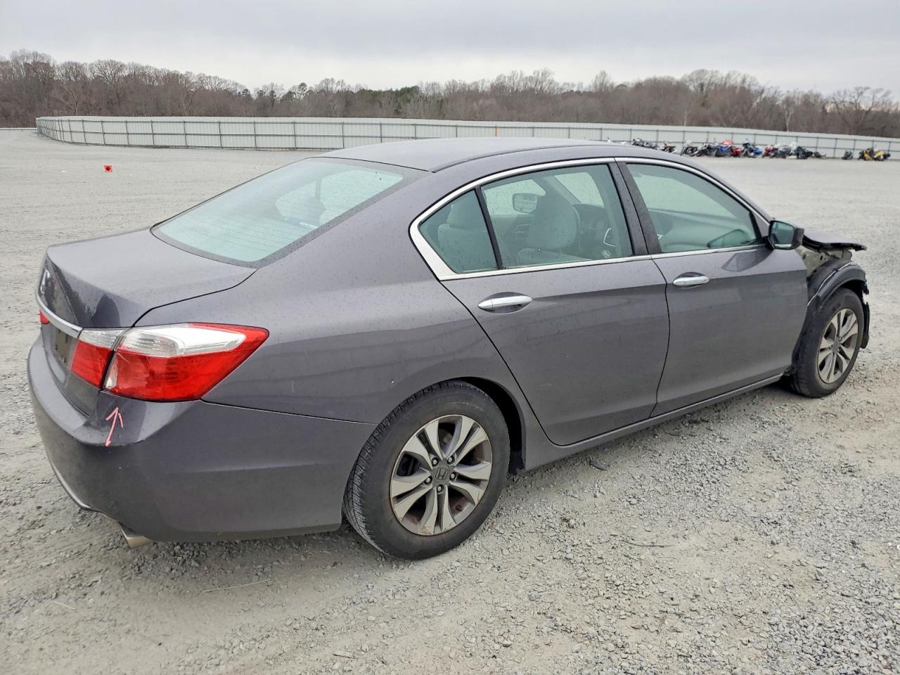 2015 HONDA ACCORD LX photo 3