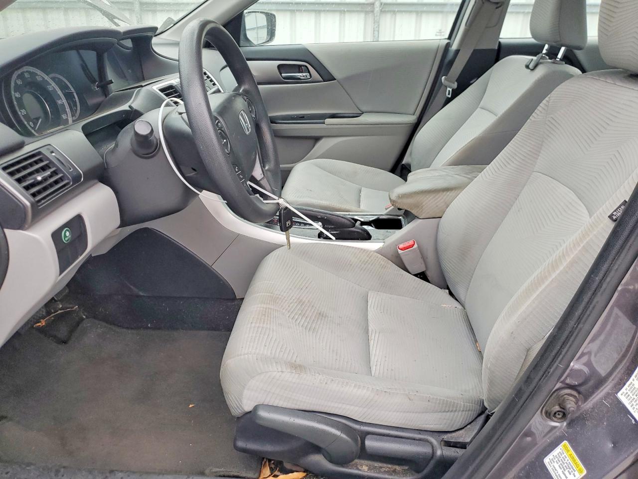 2015 HONDA ACCORD LX photo 7