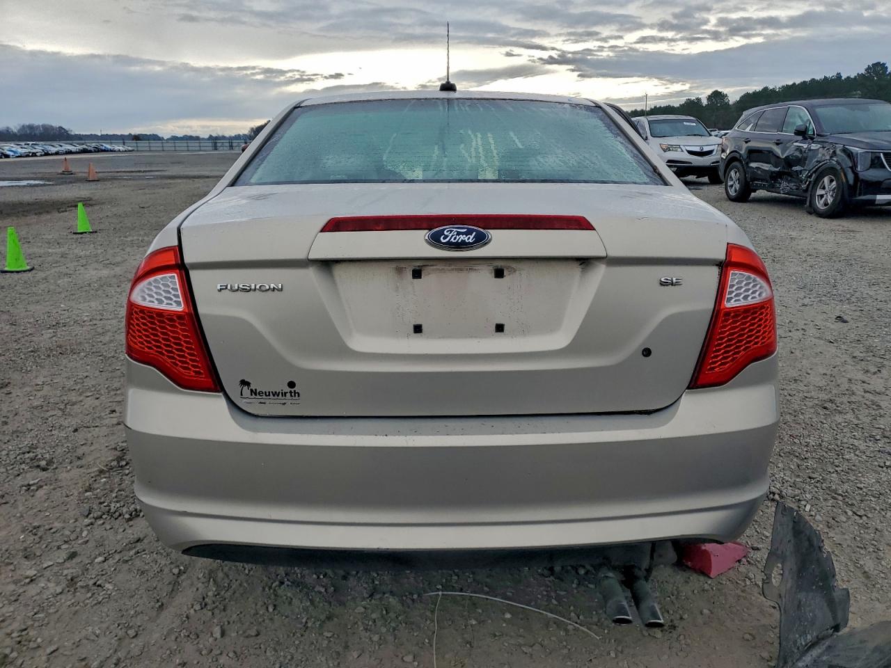 2010 FORD FUSION SE photo 6