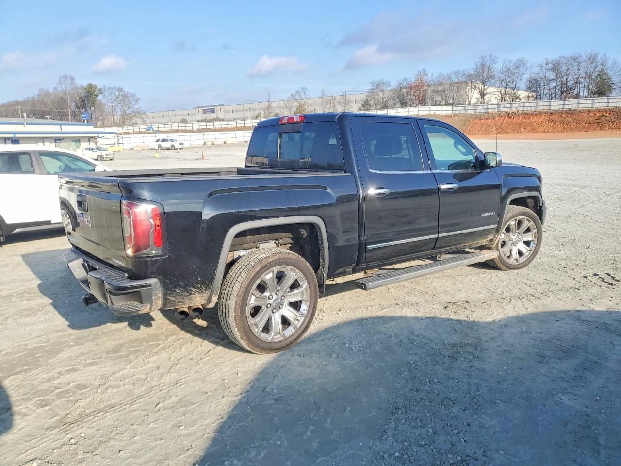 2017 GMC SIERRA K1500 DENALI photo 5