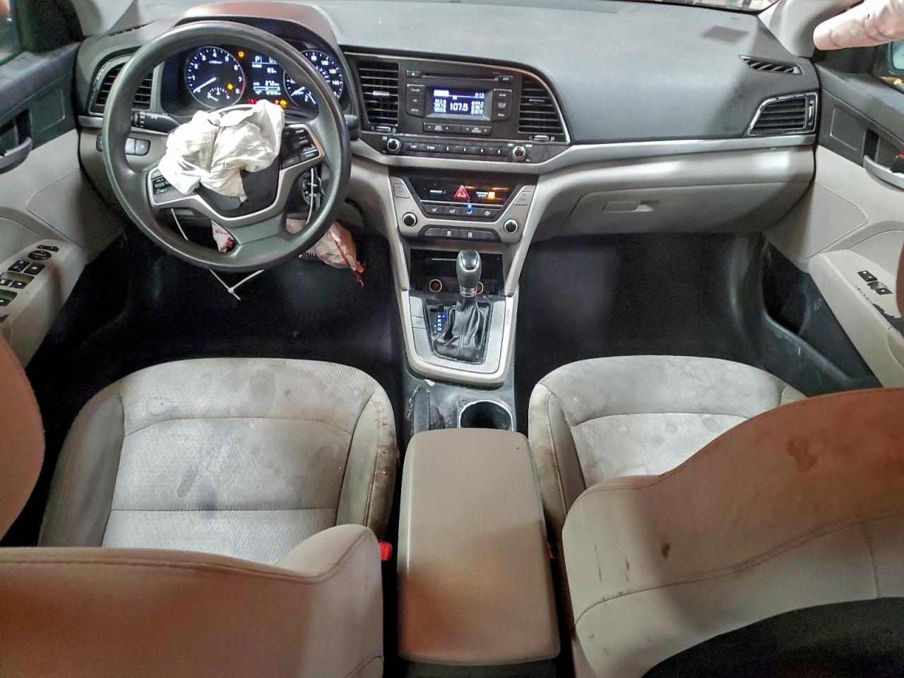 2017 HYUNDAI ELANTRA SE photo 29