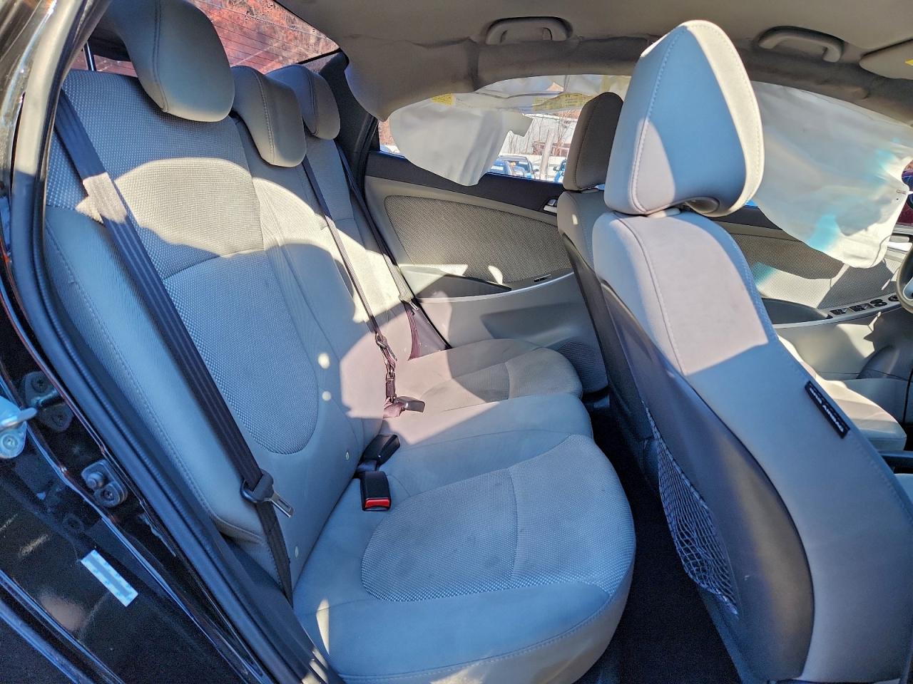 2014 HYUNDAI ACCENT GLS photo 28