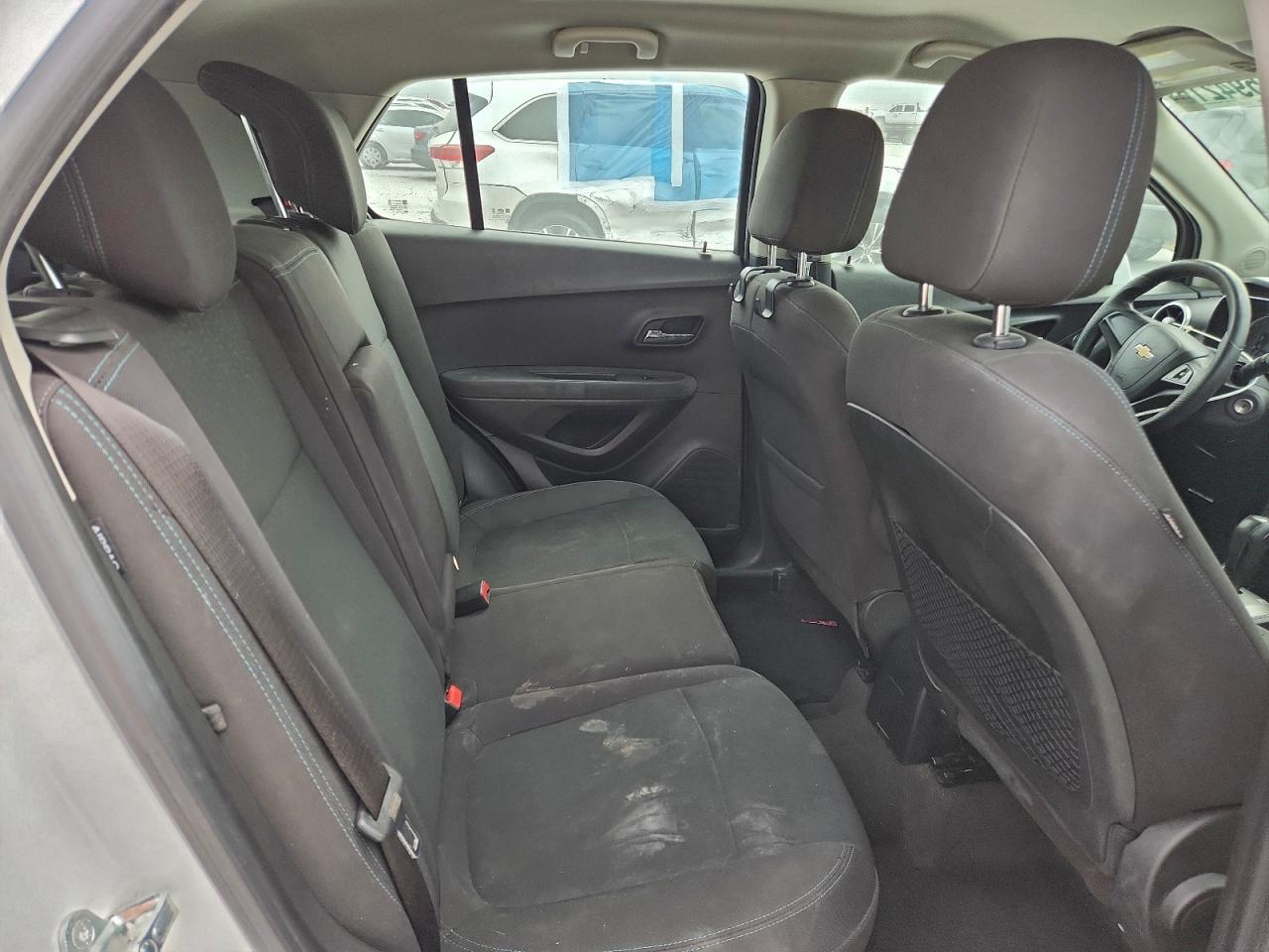 2015 CHEVROLET TRAX LS photo 10