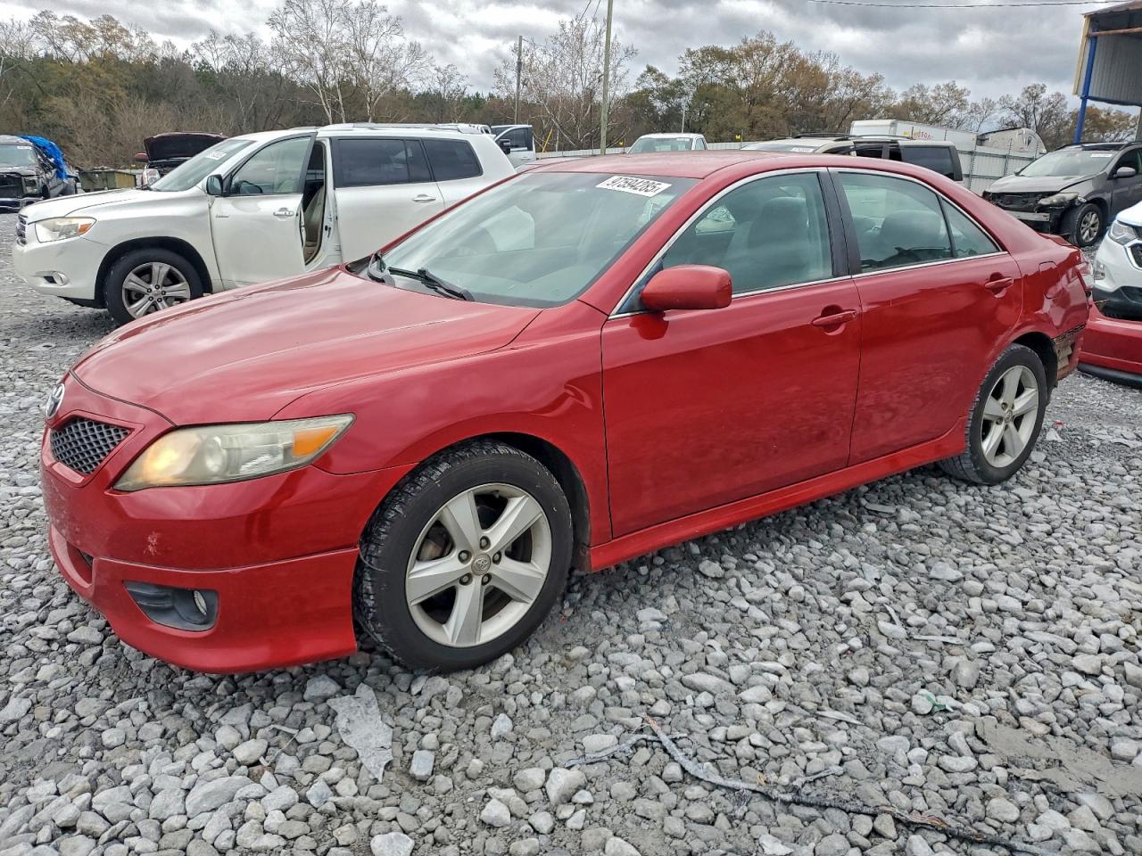 2011 TOYOTA CAMRY