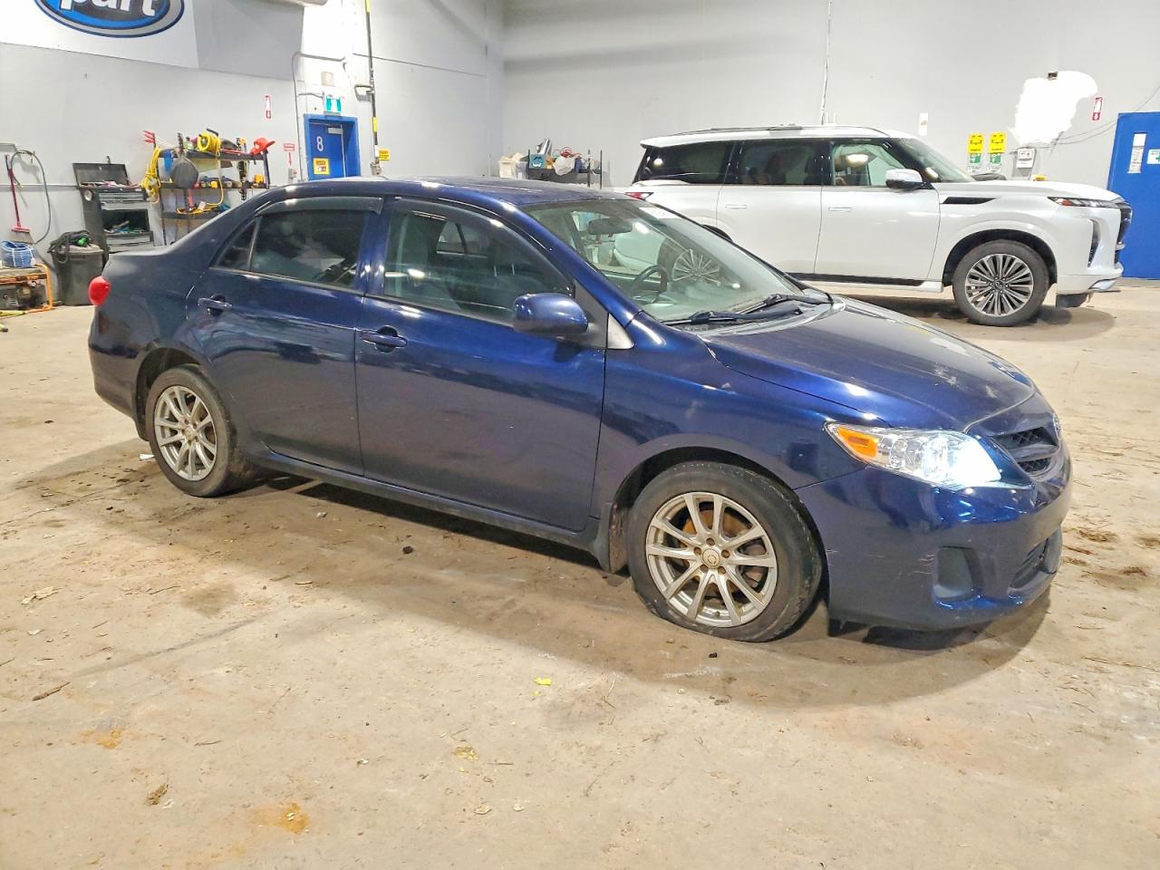 2013 TOYOTA COROLLA BASE photo 4