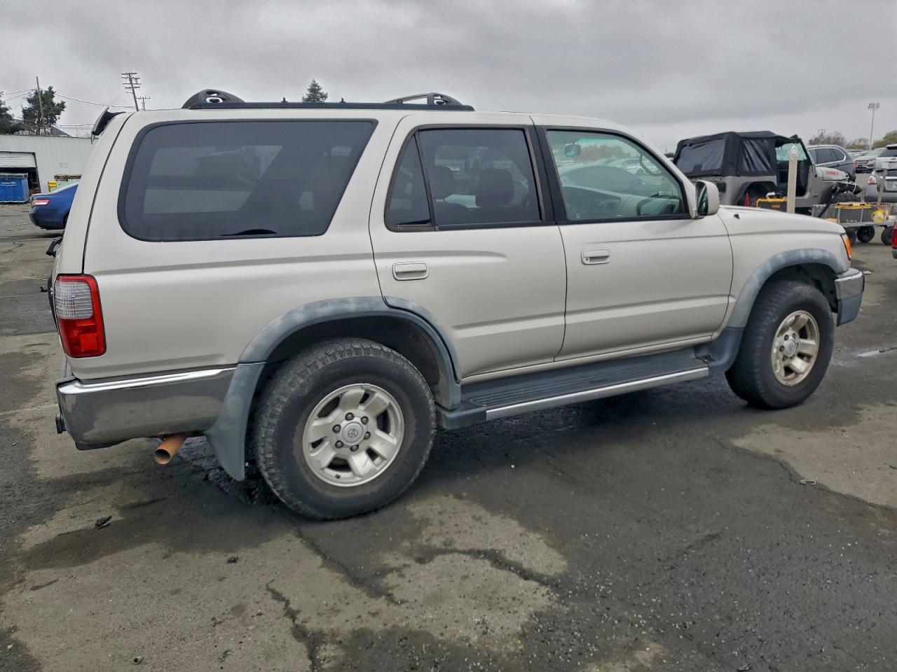 2000 TOYOTA 4RUNNER SR5 photo 3