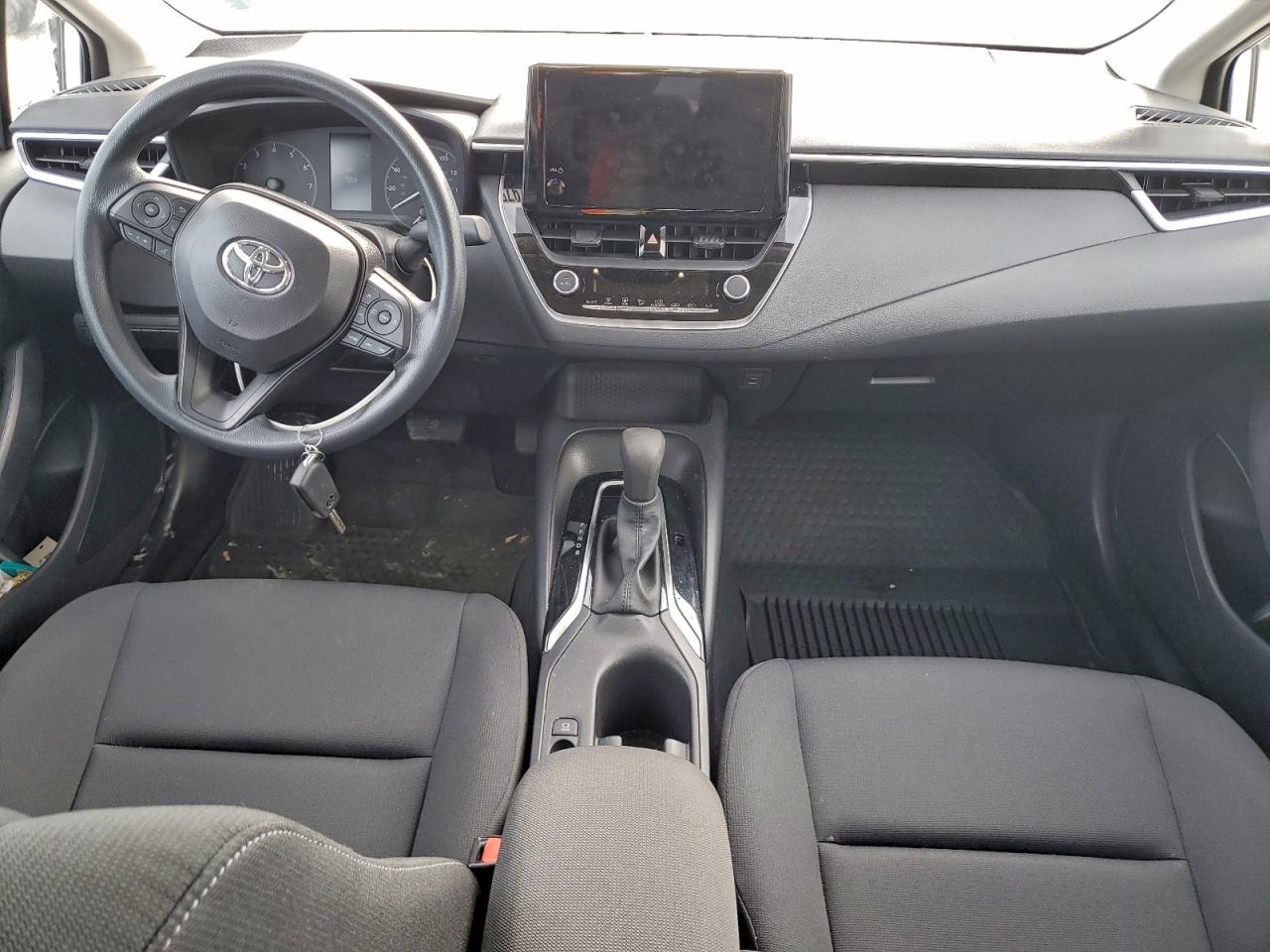 2024 TOYOTA COROLLA LE photo 8