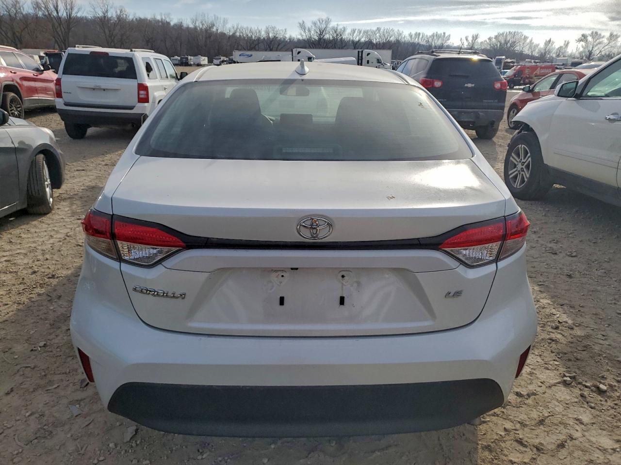 2024 TOYOTA COROLLA LE photo 6