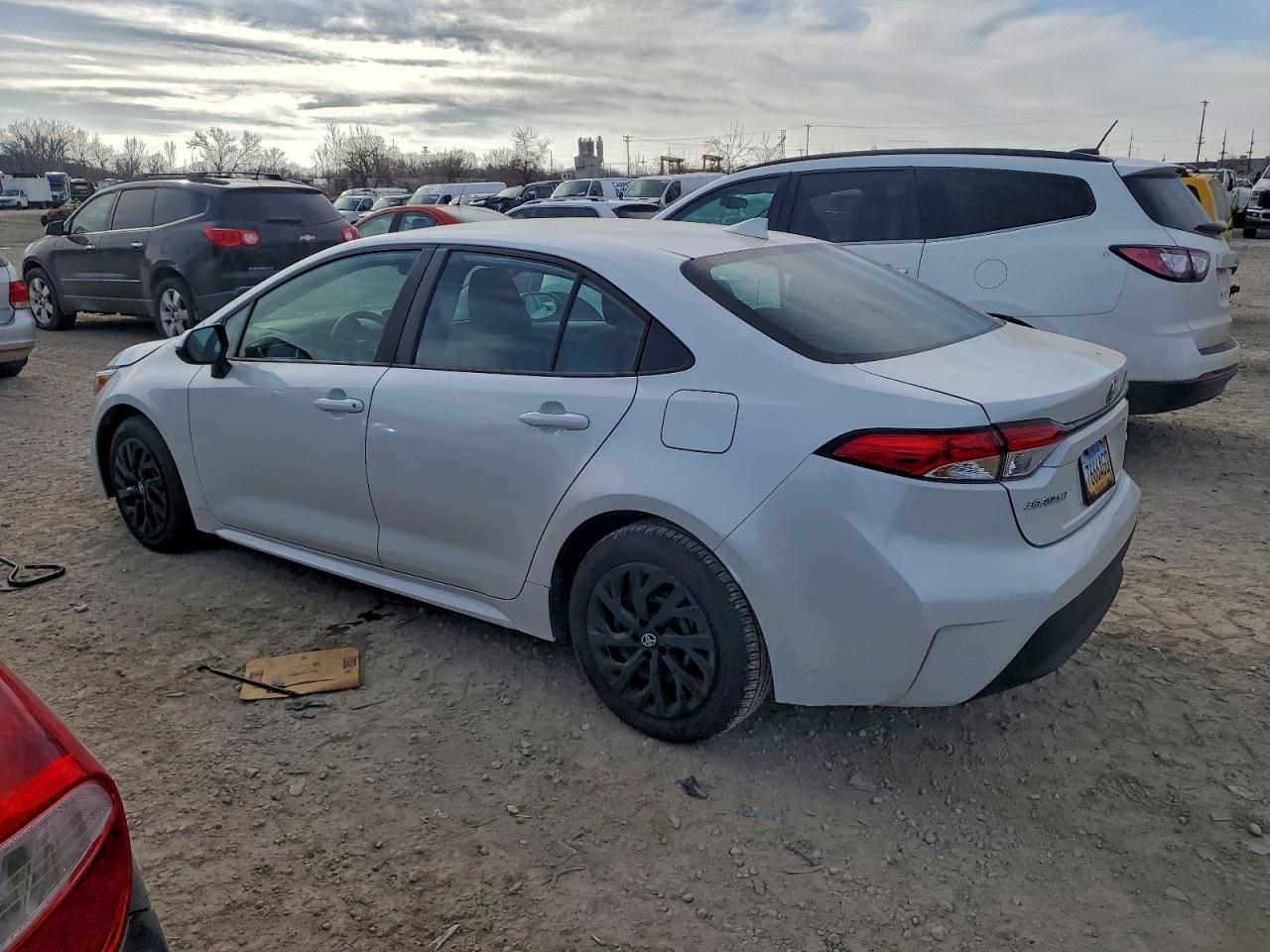 2024 TOYOTA COROLLA LE photo 2