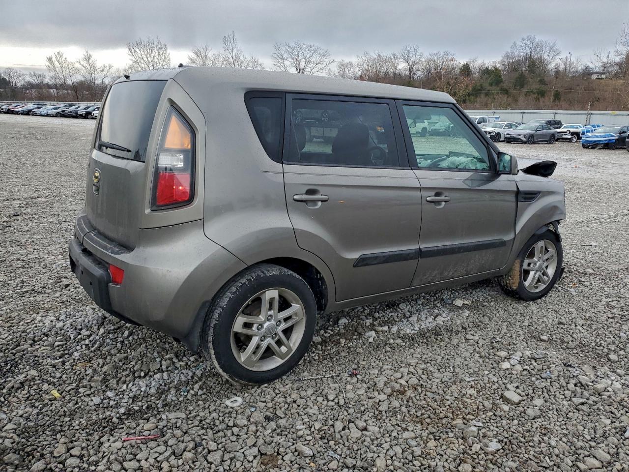 2011 KIA SOUL + photo 3
