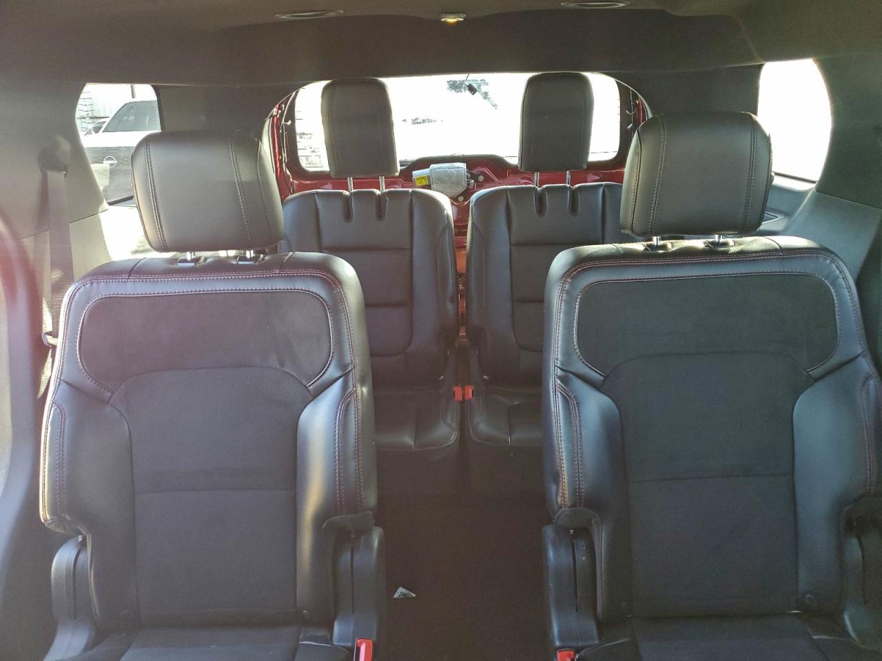 2018 FORD EXPLORER XLT photo 10