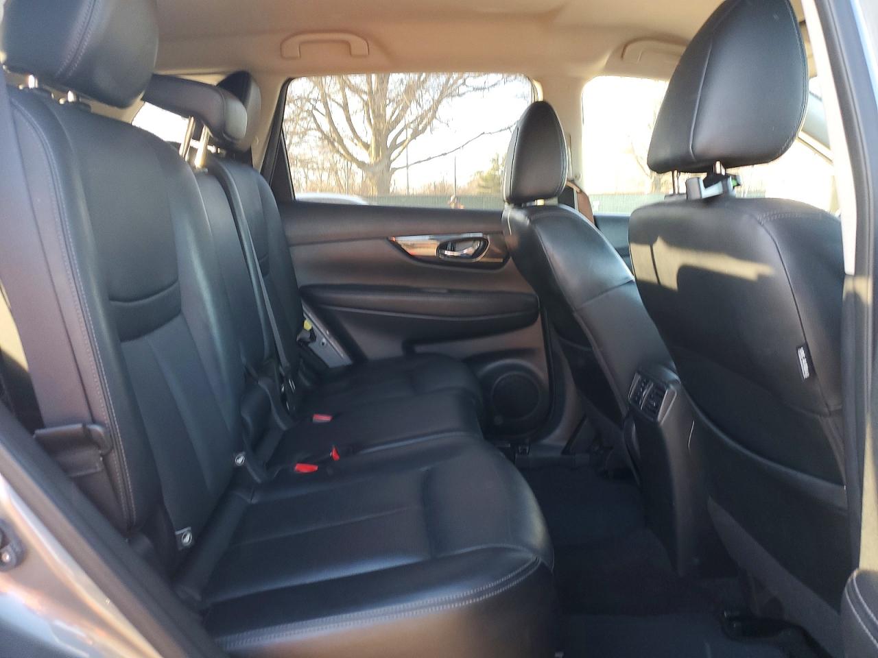 2018 NISSAN ROGUE S photo 10