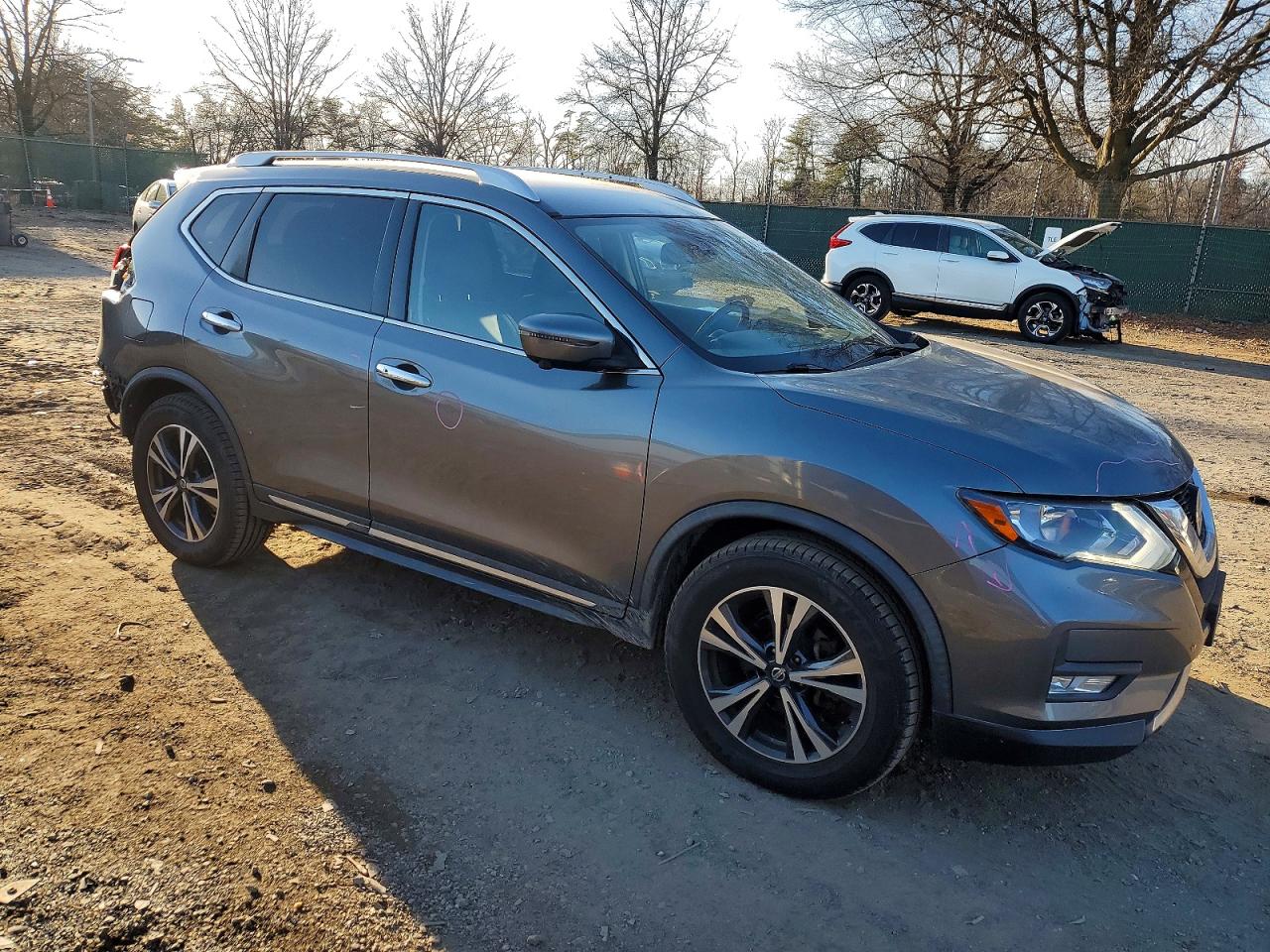 2018 NISSAN ROGUE S photo 4