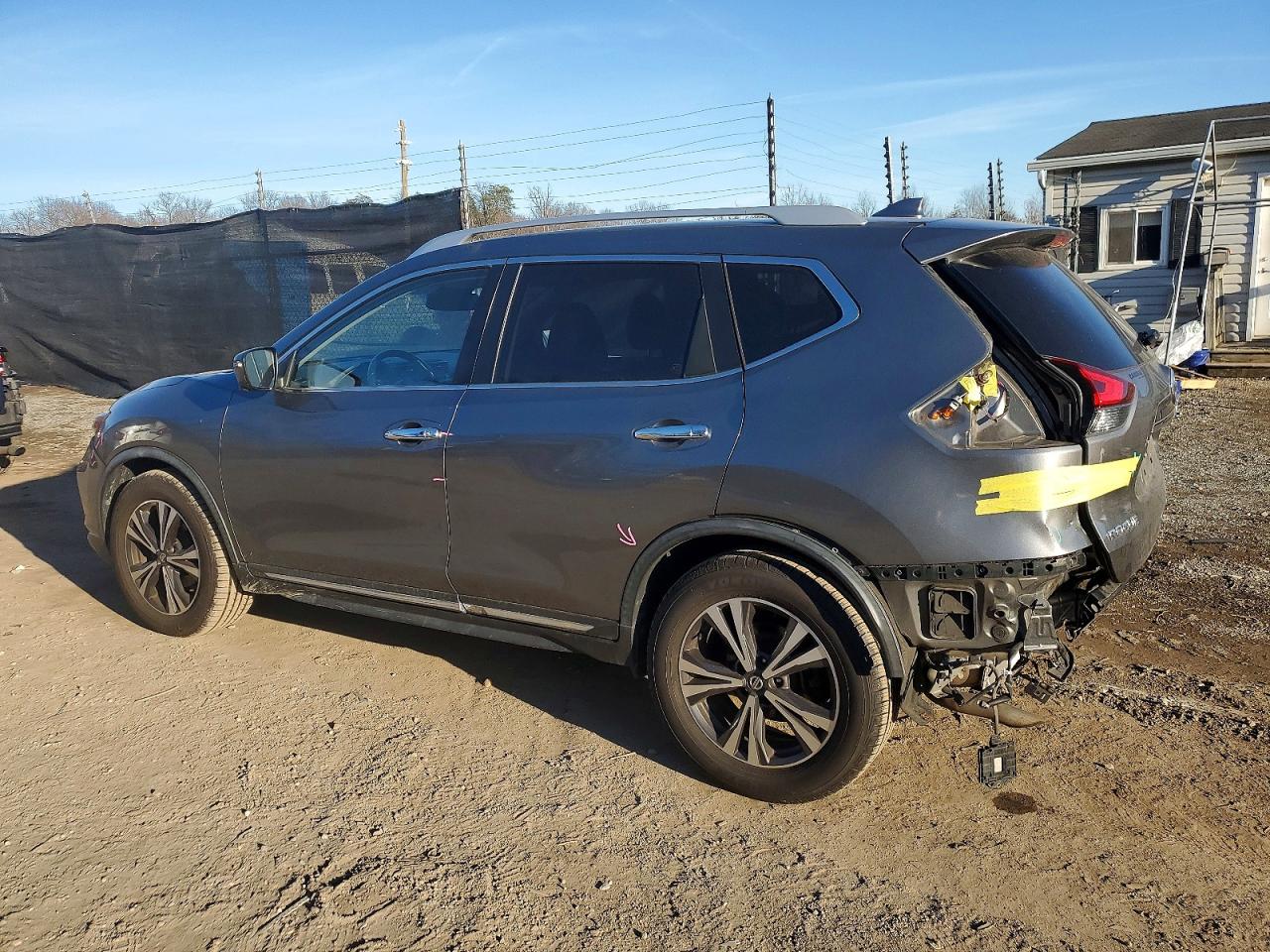 2018 NISSAN ROGUE S photo 2