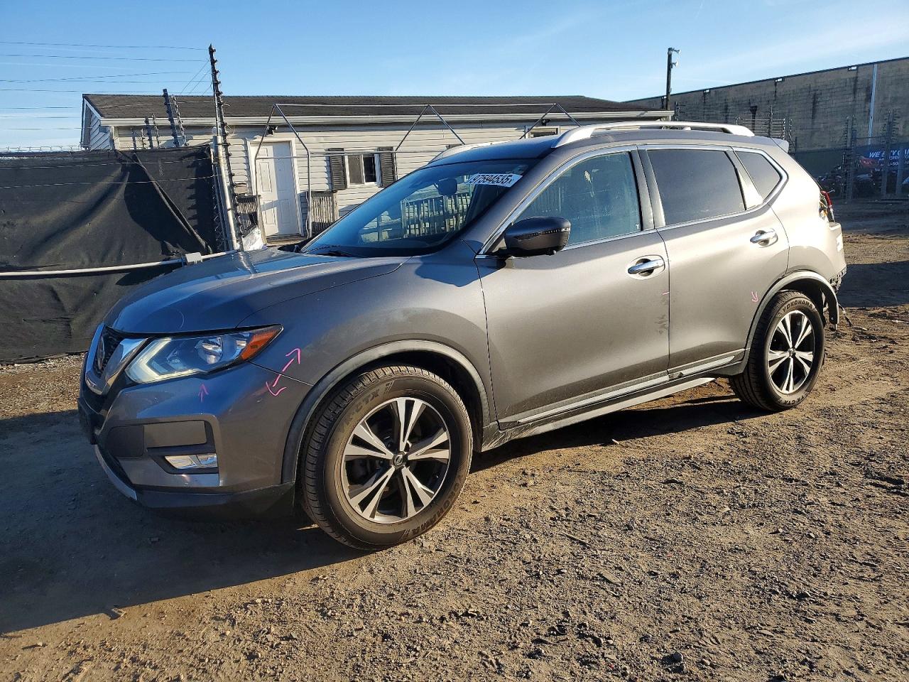 2018 NISSAN ROGUE