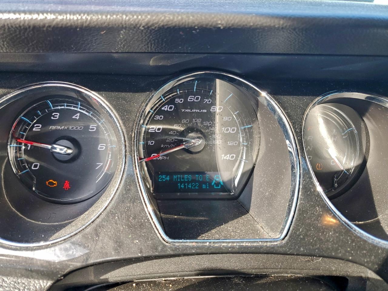 2011 FORD TAURUS LIMITED photo 9