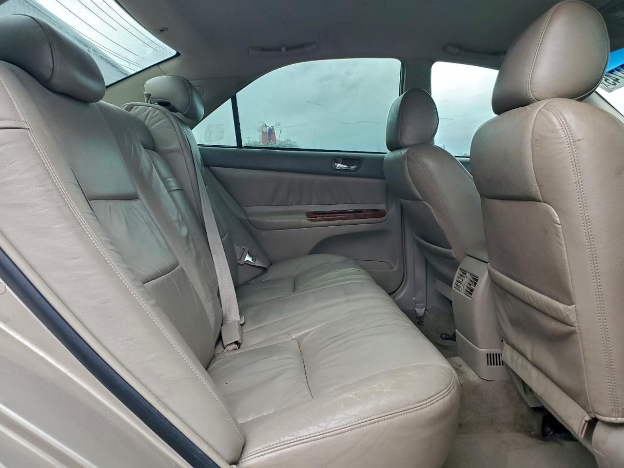 2003 TOYOTA CAMRY LE photo 10