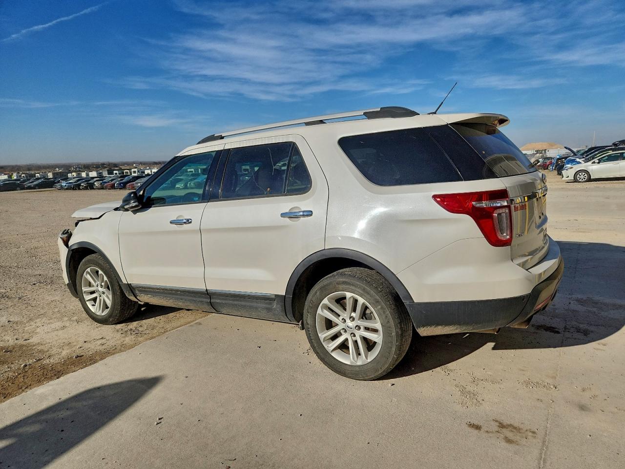 2013 FORD EXPLORER XLT photo 2